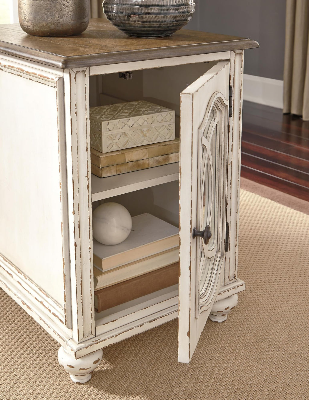 Chairside End Table with Storage L4028